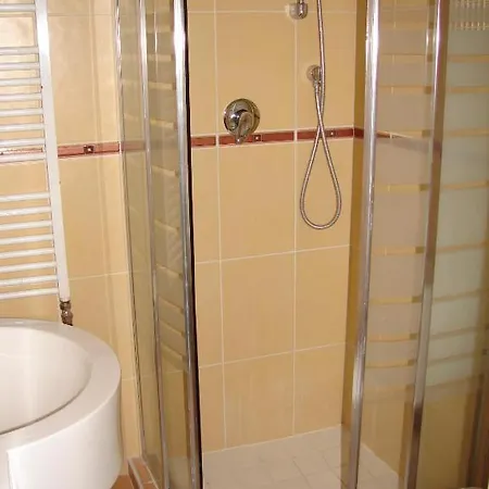 Privatunterkunft Hodinovy - Azil Pro Milinske Pary Prag